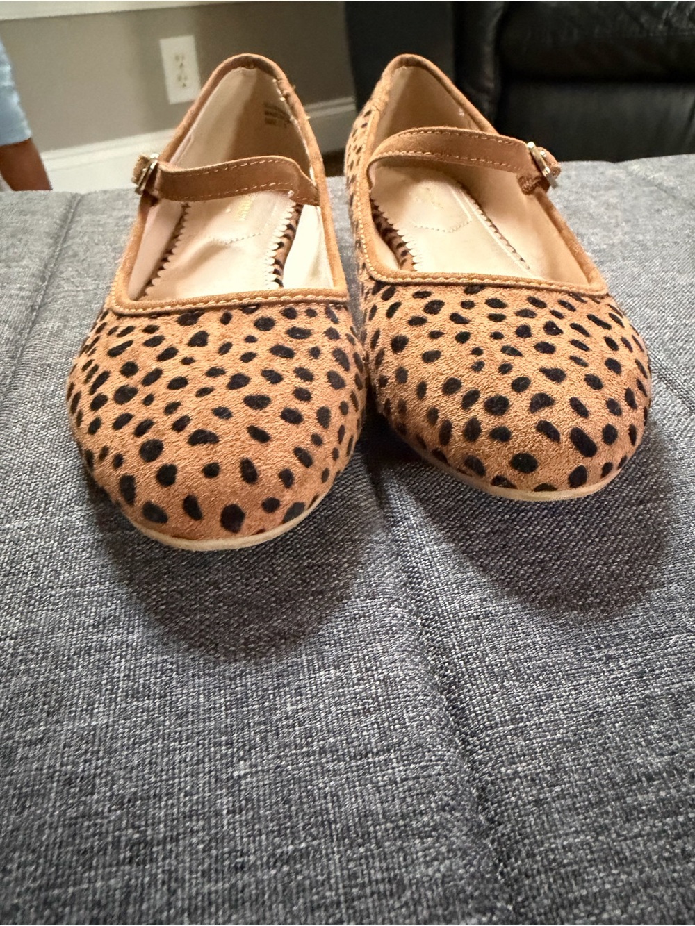 Isaac Mizrahi Leopard Print Mary Jane Flats in Tan and Black - Picture 4 of 6